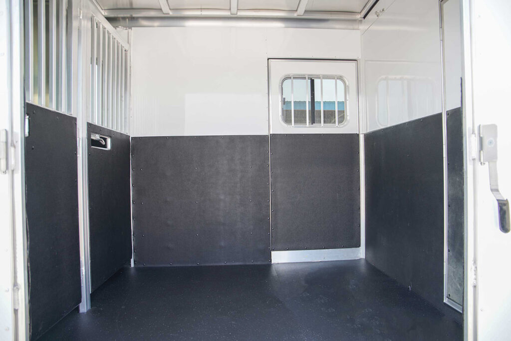 7200 SR 2+1 horse trailer - horse area