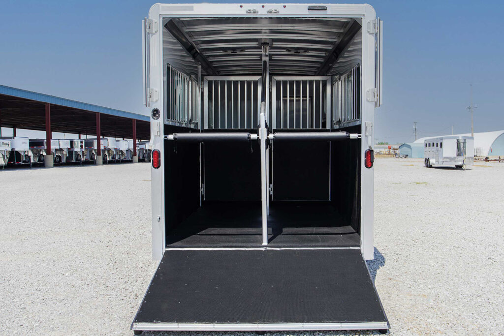 7200 SR 2+1 horse trailer - rear