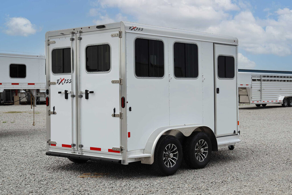 Express BP 2H SS horse trailer - curbside rear