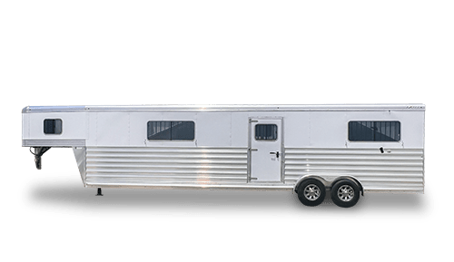 7400 ST horse trailer