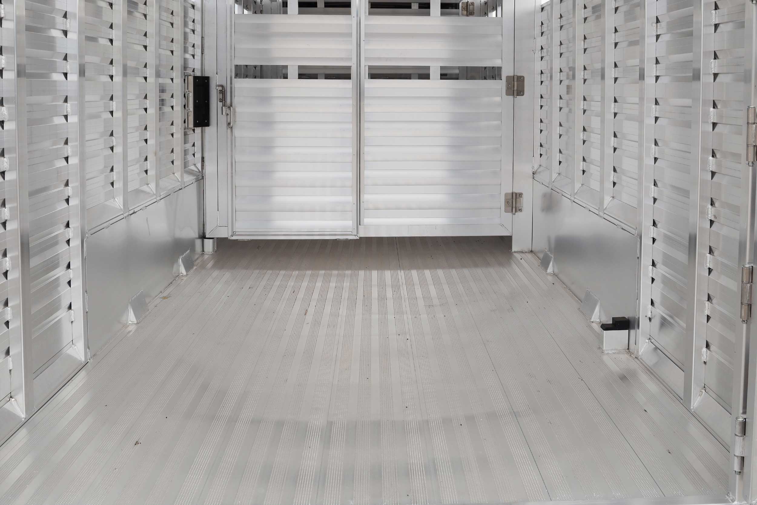 Livestock trailers flooring